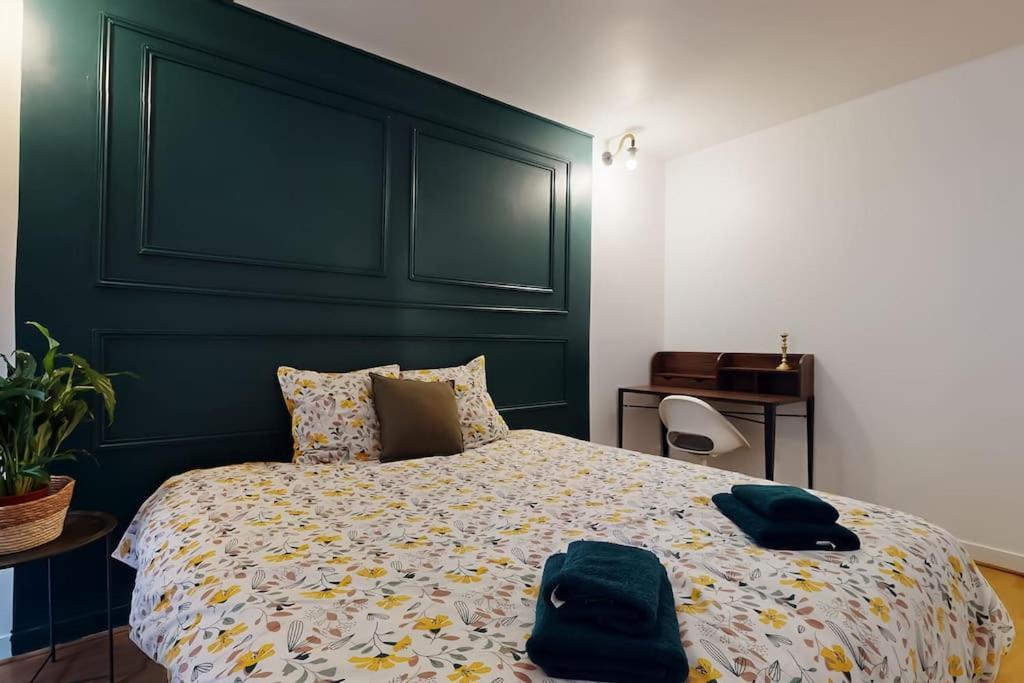8 Personnes - 4 Rooms - 2 Salle De Bain - Metro 7 & 14 - Porte Italie - Private Car Park- Wifi Le Kremlin-Bicêtre Dış mekan fotoğraf