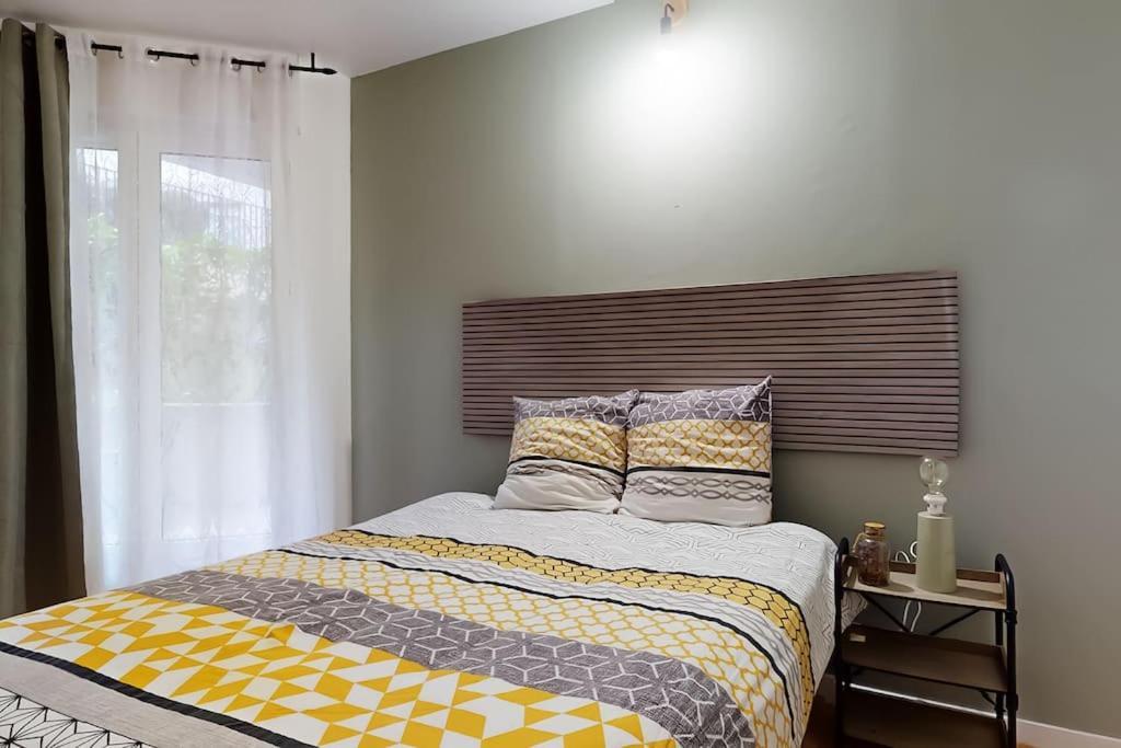 8 Personnes - 4 Rooms - 2 Salle De Bain - Metro 7 & 14 - Porte Italie - Private Car Park- Wifi Le Kremlin-Bicêtre Dış mekan fotoğraf